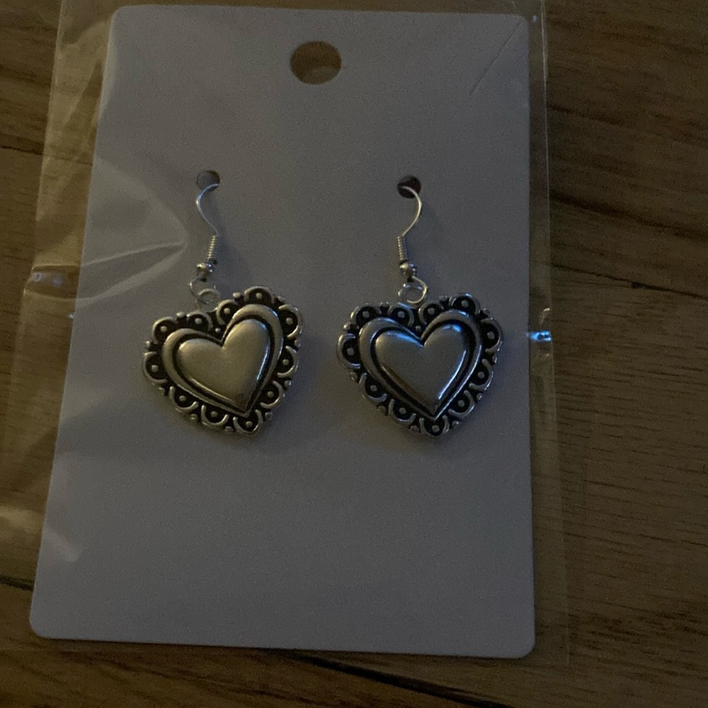 heart earrings